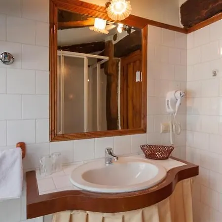 Casona De La Salceda Тресеньо