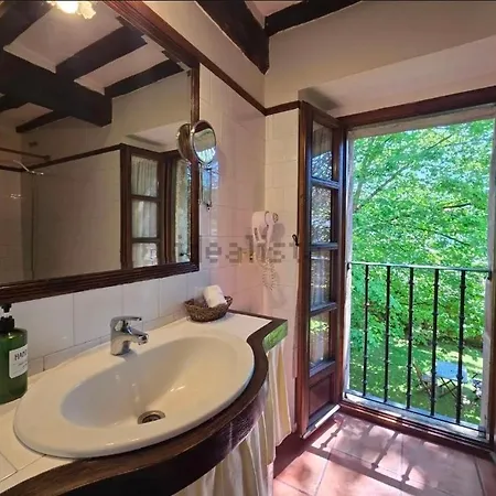 Casona De La Salceda * Treceño
