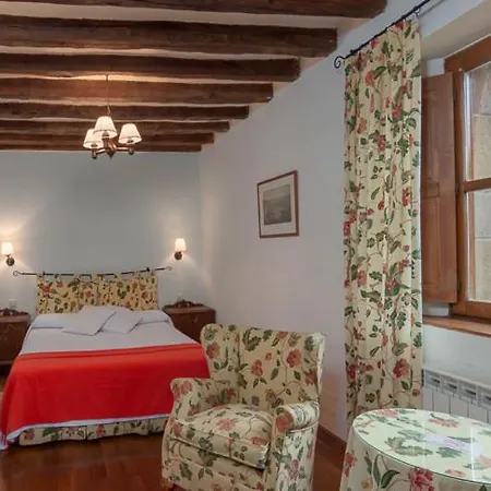 Casona De La Salceda *