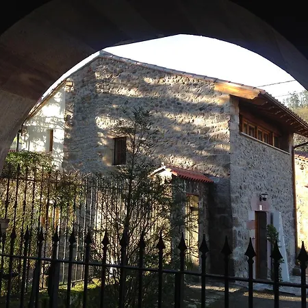 Casona De La Salceda *
