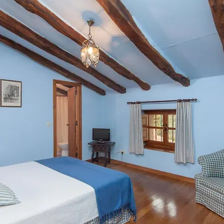 Casona De La Salceda * 트레세노