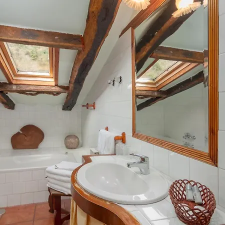 Casona De La Salceda Gospodarstwo wiejskie *