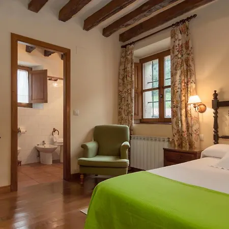 Casona De La Salceda * Treceño