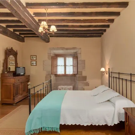 Hétvégi ház Casona De La Salceda *