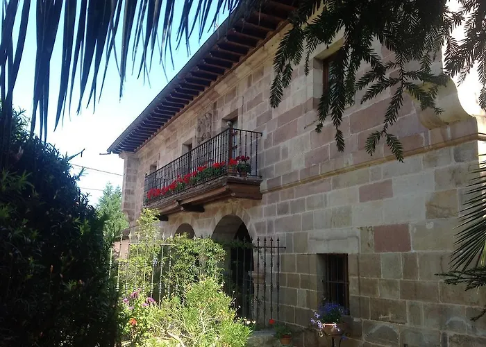 Casona De La Salceda Летний дом